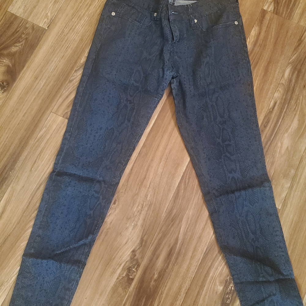 Guess 28 skinny